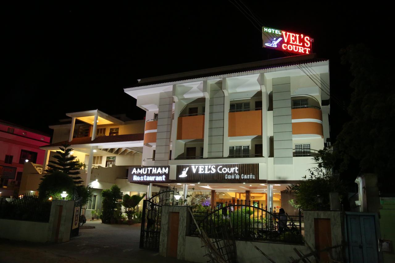 Hotel Vels Court Palni Esterno foto